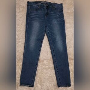 AMERICAN EAGLE Medium Wash Superlow Jeggings  Blue Women's Jeans Plus Sz. 18 L